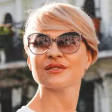 Happy Canadian customer smiling after using PrimeBiome for skin and gut health